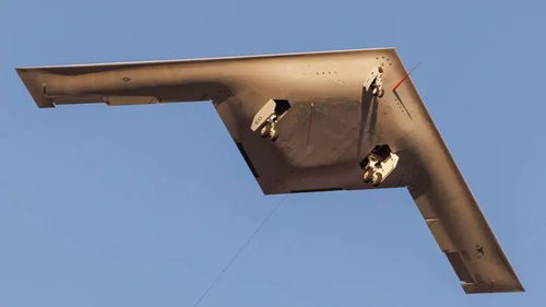 首飛僅兩月,美軍新一代戰(zhàn)略轟炸機(jī)b 21 突襲者 投入生產(chǎn)